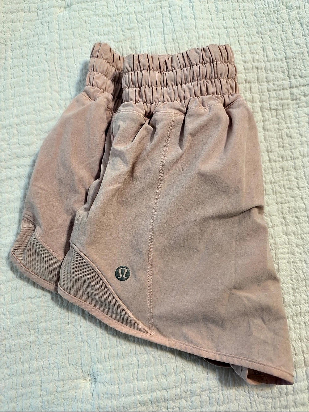 lululemon Hotty Hot High-Rise Lined Short 2.5" Size 2
